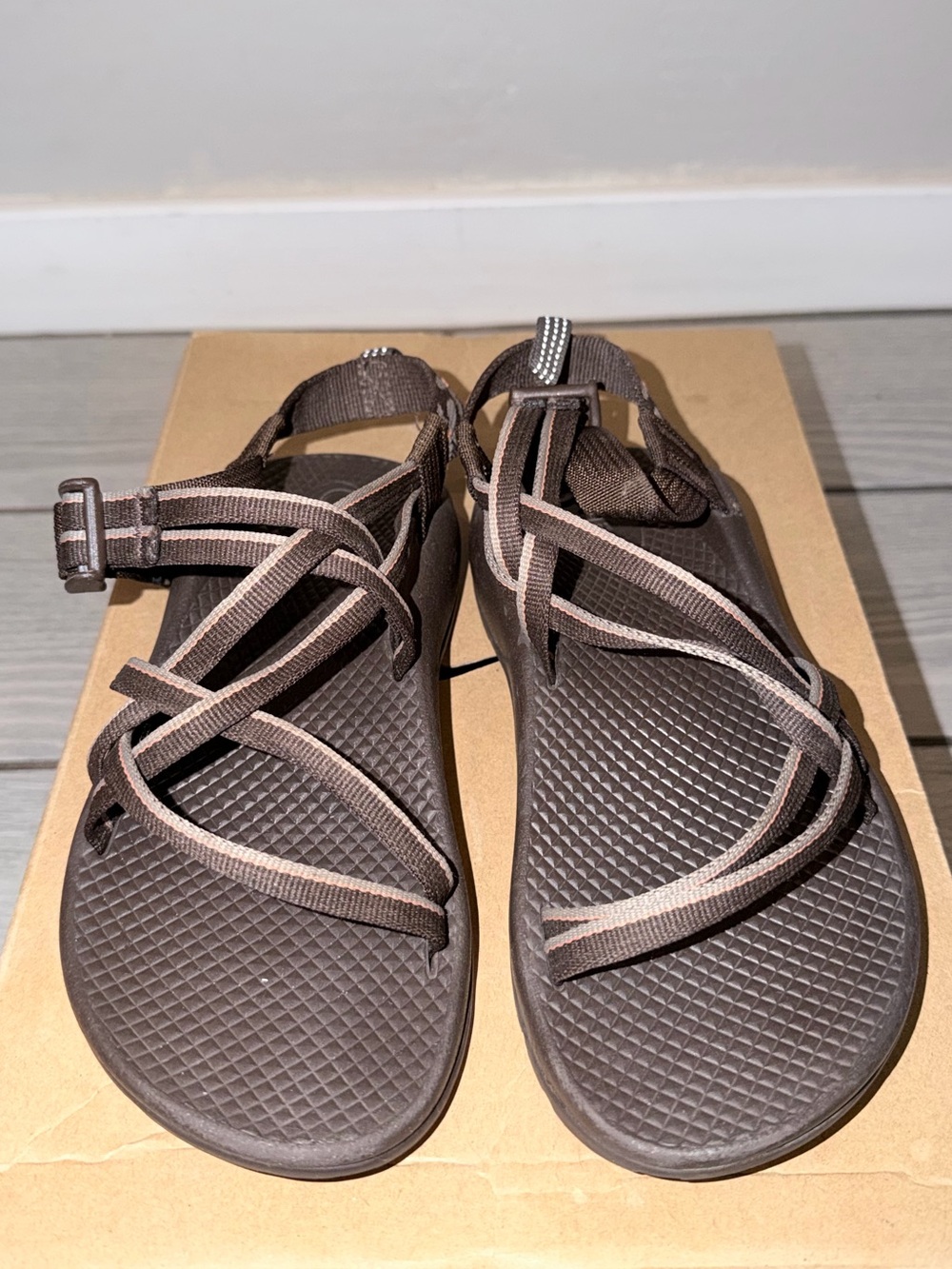Chaco Kids Brown and Tan Adjustable Sport Sandals size 3 - Picture 2 of 7
